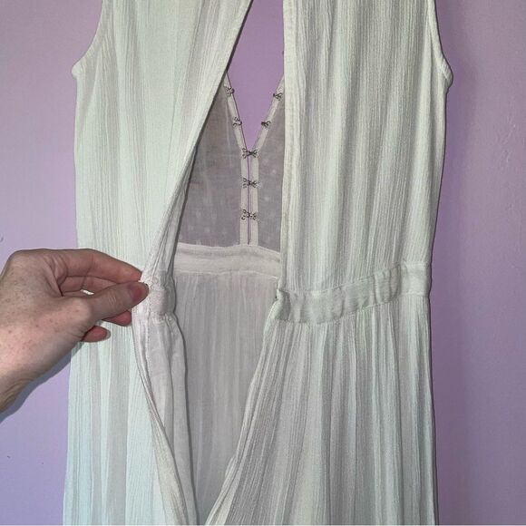 Lulu's XXS Maxi Dress White Embroidered Floral Vacation Cottage Coastal Boho - Picture 13 of 14